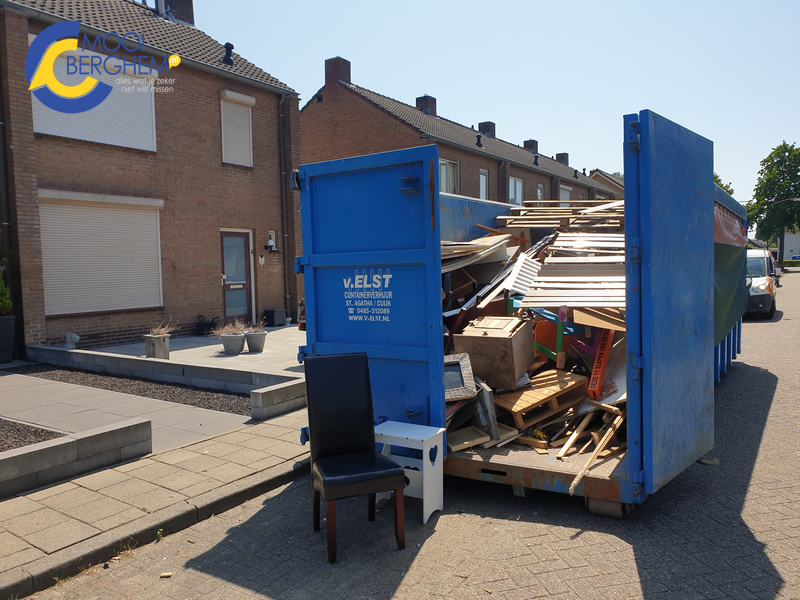 Containers Vol Met Afval Van Sloop Nieuwbouwproject Berghem Bij Containerdag Mooiland Oozo Nl